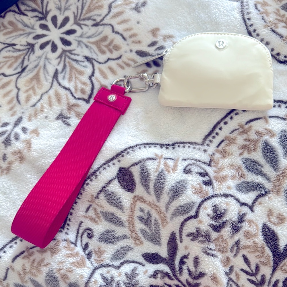 Lululemon dual pouch